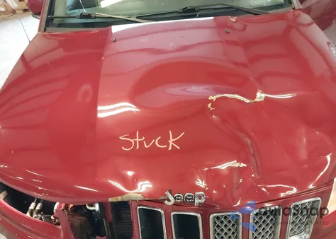 2016 Jeep Compass Latitude z USA, uszkodzony, nr VIN 1C4NJDEB5GD587688